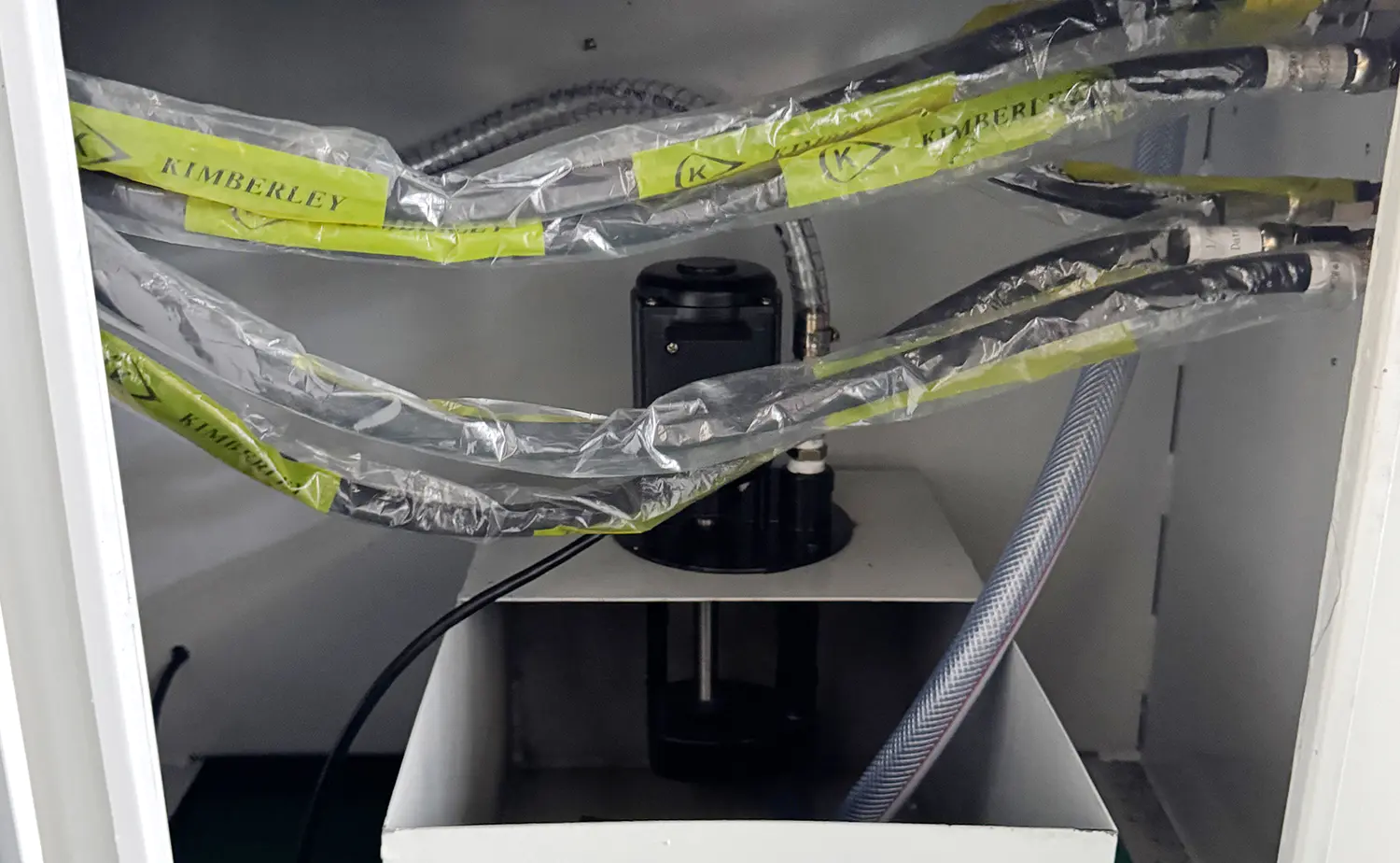 V-sarjan puoliautomaattinen hydraulinen metallipyörösaha